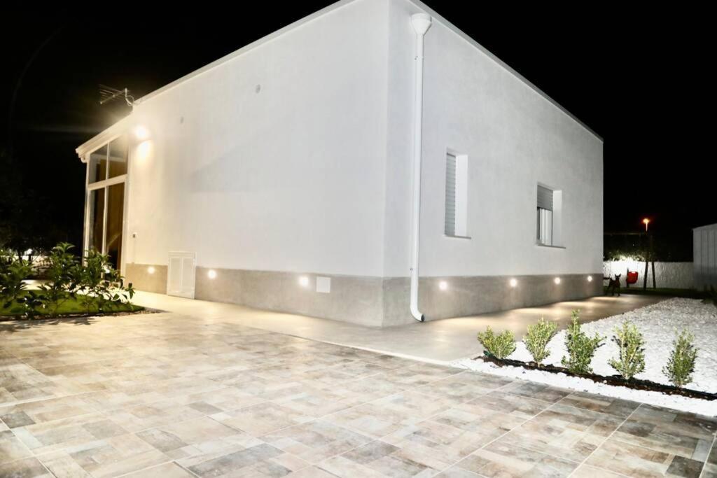 Villa Mare Blue Sr Nuovissima Villa 150M Dal Mare Adatta A Bambini Terrauzza Buitenkant foto